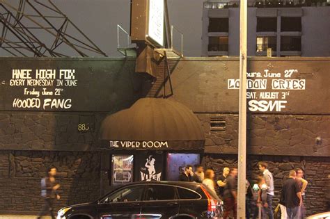 who owned the viper room.